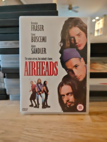 Airheads DVD med Brendan Fraser, Steve Buscemi och Adam Sandler.