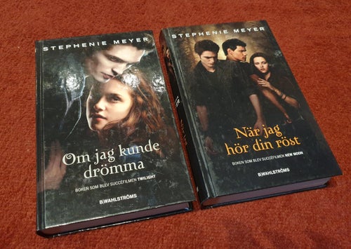 Om jag kunde drömma & När jag hör din röst av Stephenie Meyer, 2009, inbundet.