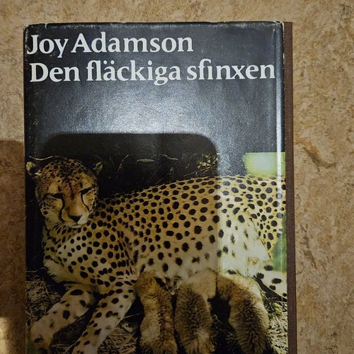 Den fläckiga sfinxen av Joy Adamson