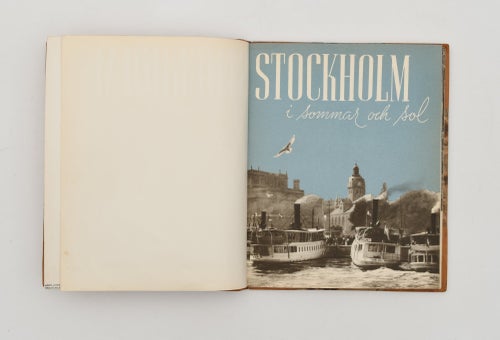 Stockholm i sommar och sol / Efter originalfotografier av Bertil Norberg