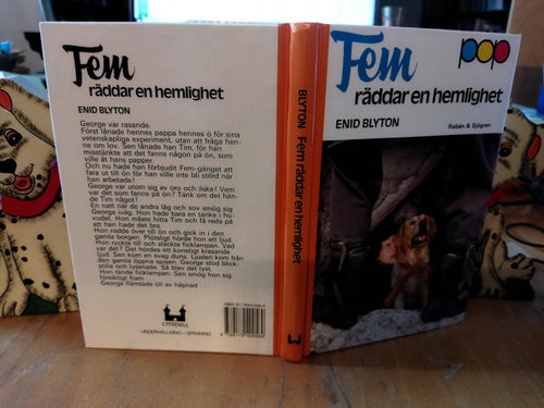 Fem räddar en hemlighet - Enid Blyton, Very Fine plus