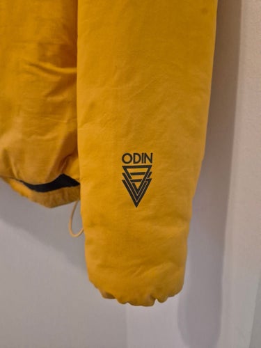 Helly Hansen gul jacka, storlek S/P