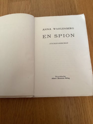 En spion av Anna Wahlenberg, 1917 , första upplaga
