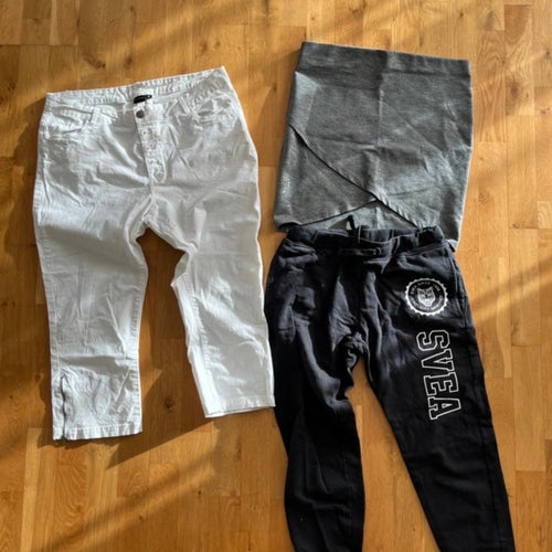 Klädpaket byxor och en kjol