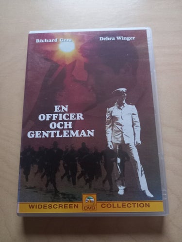 DVD-FILM "EN OFFICER OCH GENTLEMAN" MED RICHARD GERE FRÅN 1981