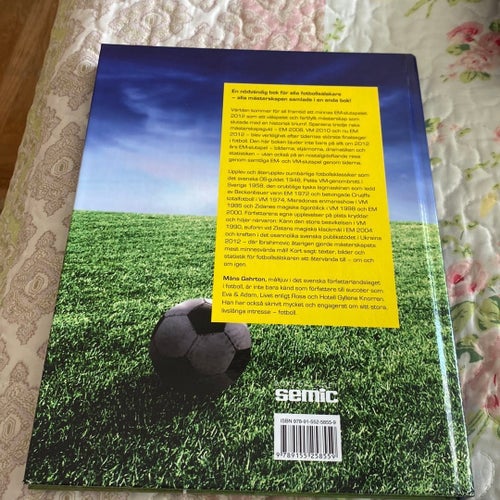 Fotbollens stora MÄSTERSKAPSBOK av Måns Gahrton, 2012