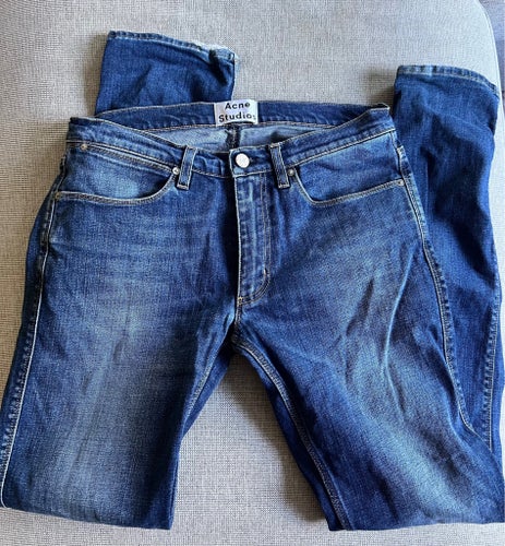 Acne Studios blå jeans, storlek 31/32