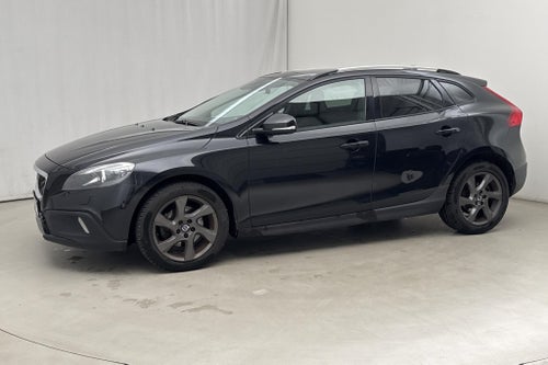 V40 Cross Country D2 (115hk) Momentum BE