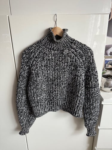 H&M svartvit tröja, storlek XS