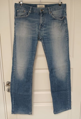 Slitna jeans Dressman