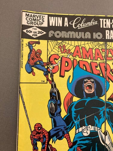 Amazing Spider-Man #225 - John Romita Jr., Frank Giacoia Cover Art. 1982