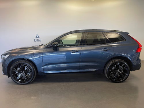 Volvo XC60 T6 Plus Black Nordic Edition/ Navigation/ Panorama/ Harman Kardon/ 10