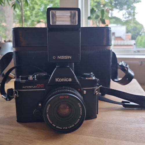 Analog systemkamera med objektiv