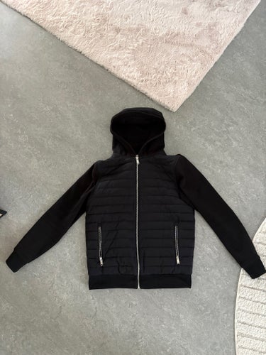 REISS svart huvtröja/cardigan, storlek S