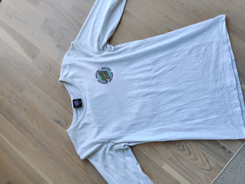 Santa Cruz vit t-shirt