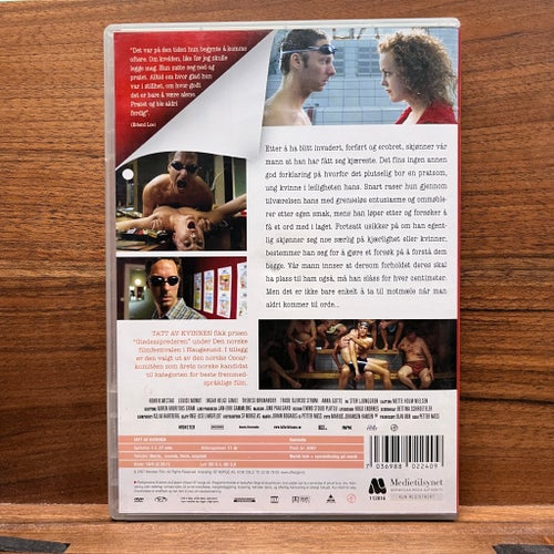 Tatt av Kvinnen (DVD) – Norsk komedi – Petter Næss