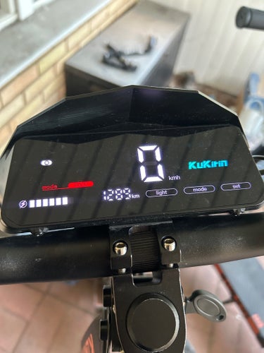 Kukirin g4