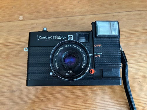 Konica C35 EPP analog kamera