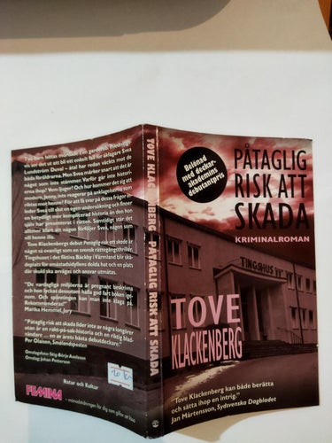 Påtaglig risk att skada av Tove Klackenberg. bok, pocket. Fine