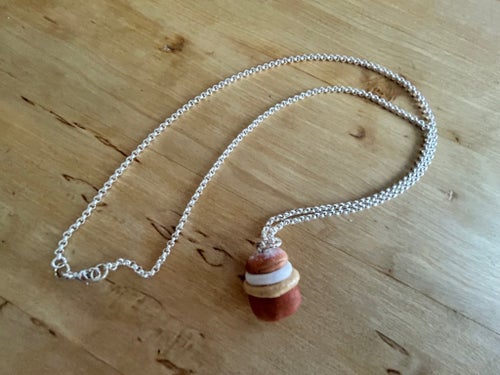 SEMLA året runt! En semla att bära runt halsen för dig som inte kan vara utan!
