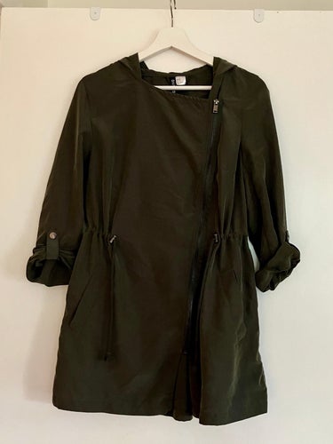 Divided by H&M • mörkgrön jacka • storlek 38