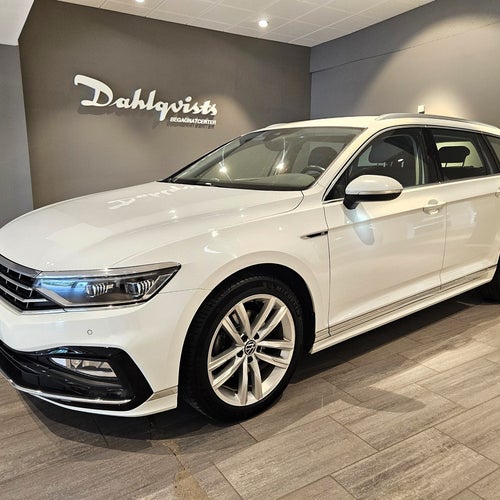 Volkswagen Passat Sportscombi SC R-Line 200hk 4M | V-hjul Drag Värmare