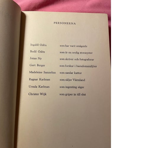 Köp nu! - De röda kattorna av Maria Lang