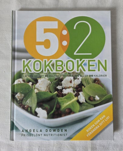 5:2 Kokboken av Angela Dowden, 2013