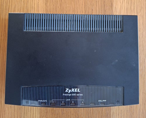 Modem Zyxel Prestige 660H Triple play