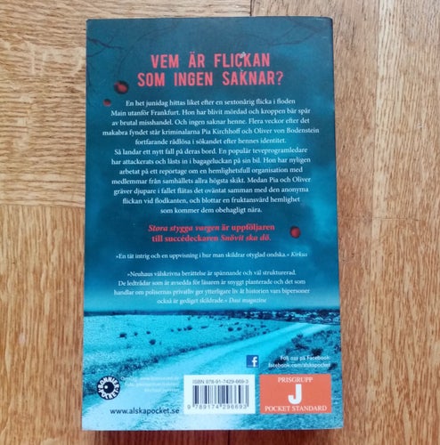Stora Stygga Vargen (Nele Neuhaus - Bonnier) Bok - Pocket