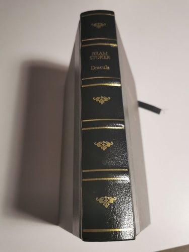 Stunning Dracula Bram Stoker 24o