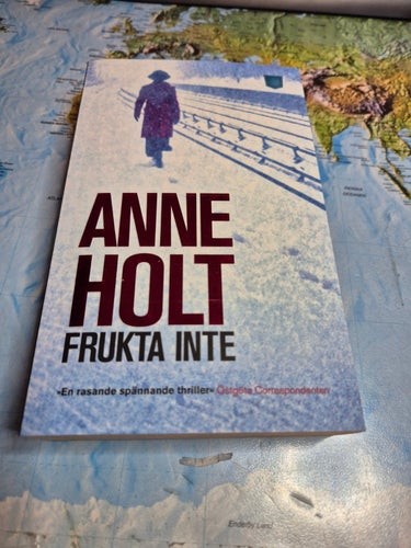 Frukta Inte av Anne Holt, Pocketutgåva