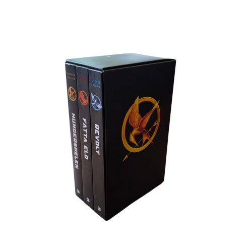 Suzanne Collins – Hungerspelen trilogin i kassett | Hungerspelen, Fatta eld & Re