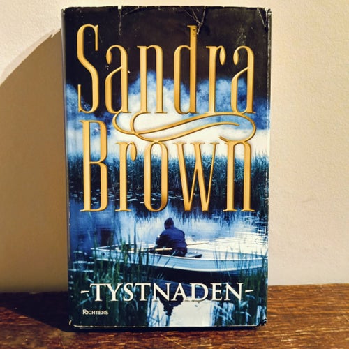 Tystnaden av Sandra Brown, 1999