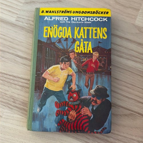 Tre deckare löser enögda kattens gåta