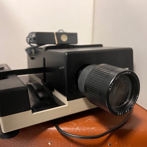 Kindermann Autofocus Diaprojektor i Aluminiumväska