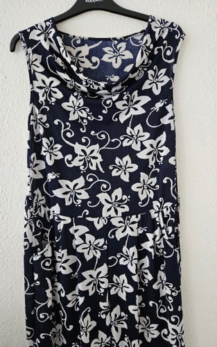 Blå-vit jumpsuit byxdress storlek 36