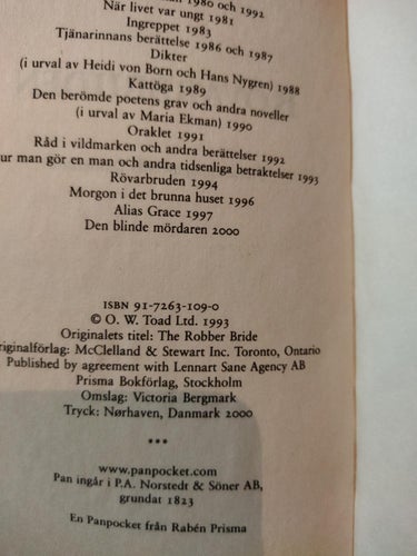 Rövarbruden av Margaret Atwood. bok, pocket. Fine