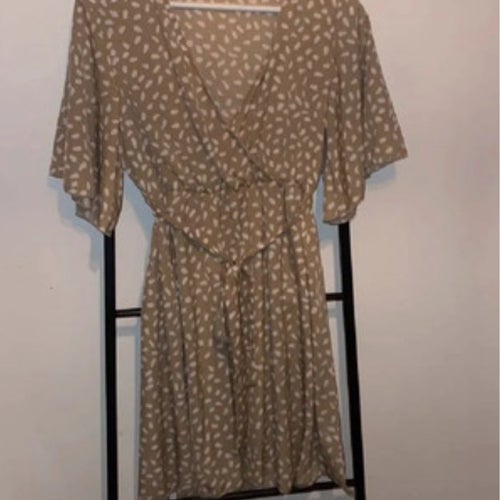 Beige klänning