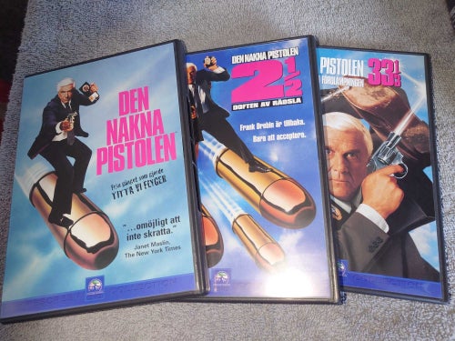 Den nakna pistolen 1+2+3 (Leslie Nielsen) - The Naked Gun