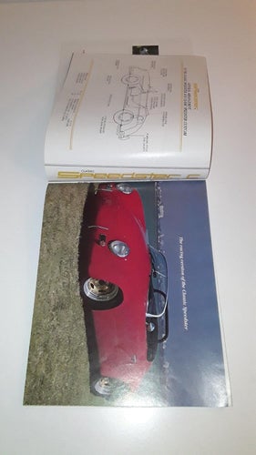 Classic Motor Carriages 1982 28 sidor med fram/baksida