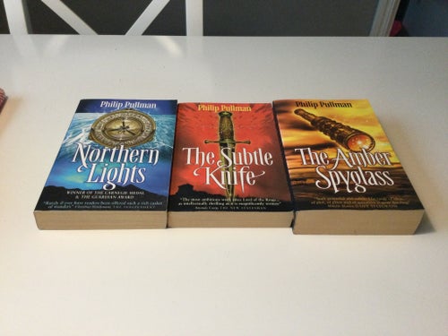 His Dark Materials 1-3 Hela Serien av Philip Pullman(Mycket Bra Skick)
