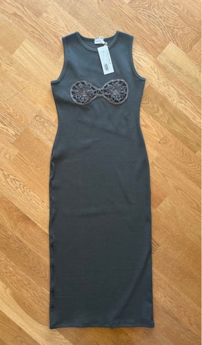Fynd! Snygg klänning MAGDA BUTRYM stl FR 40/EU 38 ord pris 11.199kr