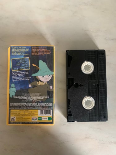 Berättelser från Mumindalen: Hattifnattarnas ö - VHS på svenska Mumintrollen