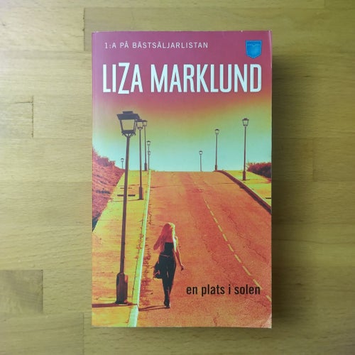 En Plats I Solen av Liza Marklund (Pocket, Bok, Fint skick)