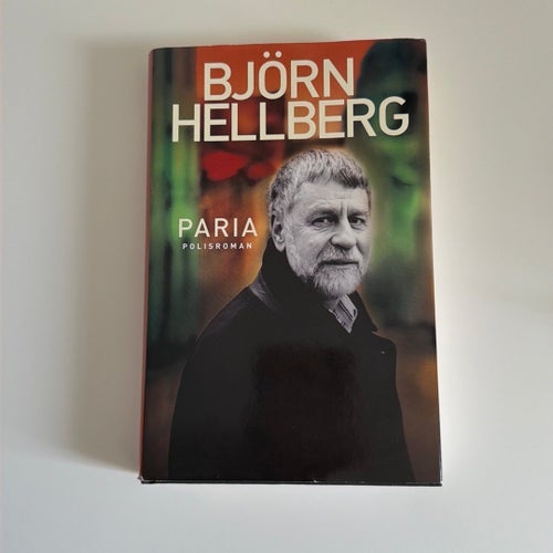 Paria av Björn Hellberg
