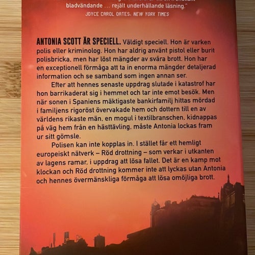 Röd Drottning av Juan Gómez-Jurado, 2023 Pocketbok
