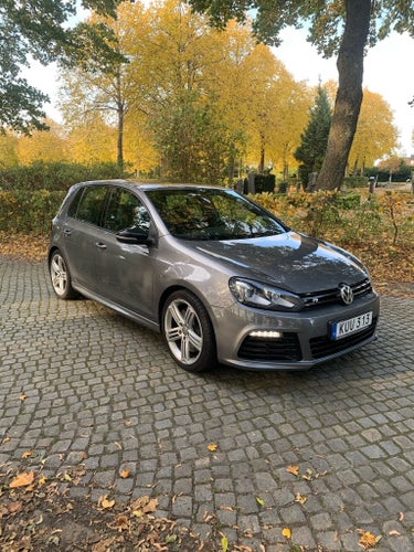 Volkswagen Golf R