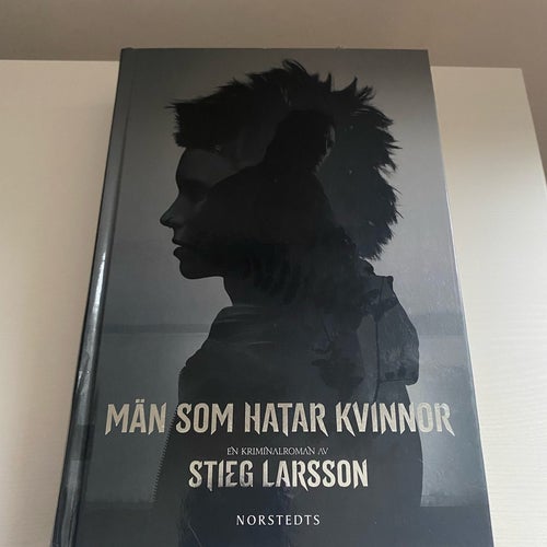 Stieg Larsson – 2 böcker (inbundna)