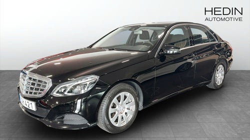 Mercedes-Benz E 220 CDI BLUETEC SEDAN